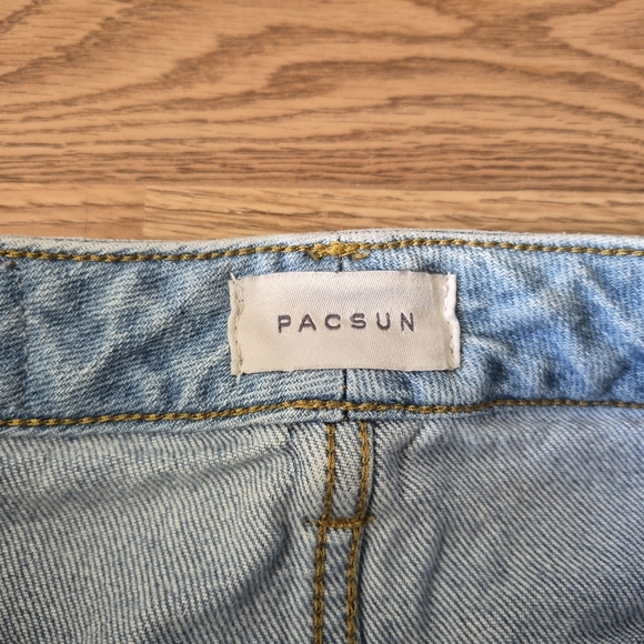 Pacsun Women's Curve High Rise Bootcut Ripped Jeans - Picture 2 of 9